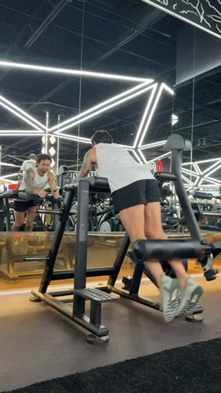 Reverse Hyperextensions