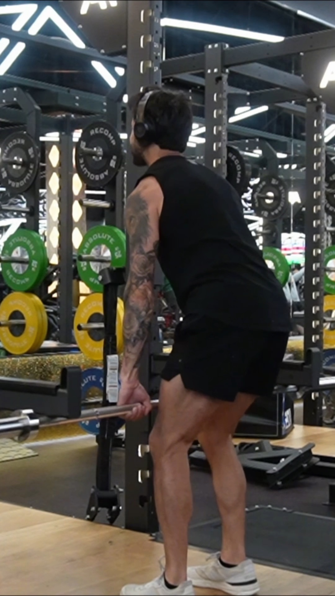 Barbell Isometric Mid Thigh Pull